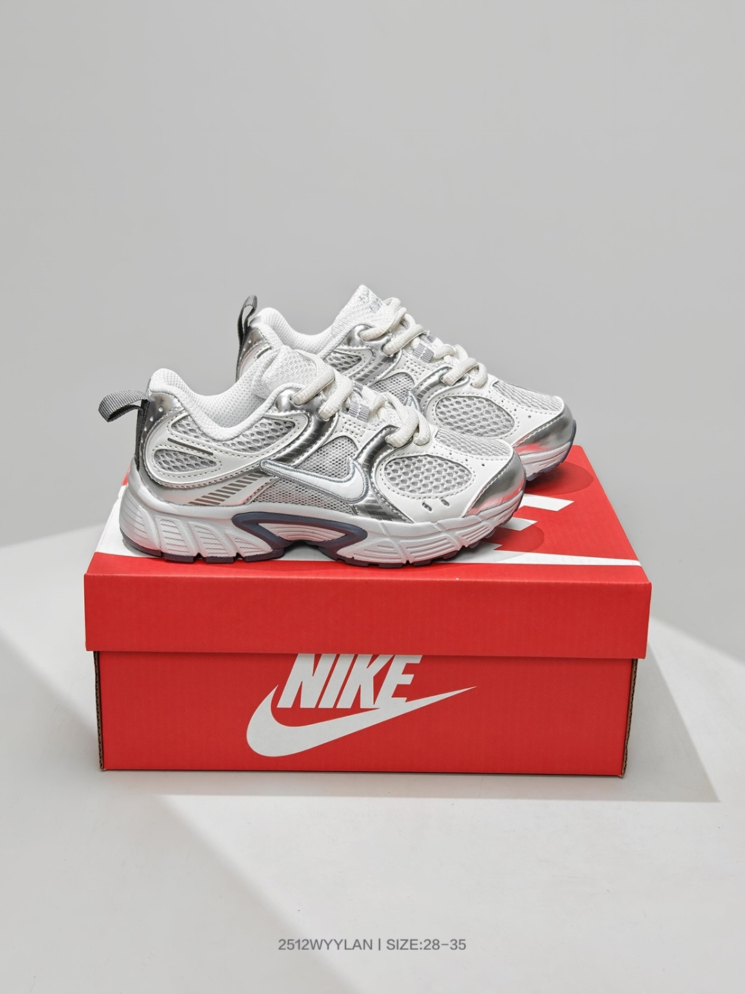 图片[5]-耐克NIKE V5 二代RNR28-35 轻量缓震支撑休闲鞋舒适防滑耐磨低帮复刻运动鞋-选品中心