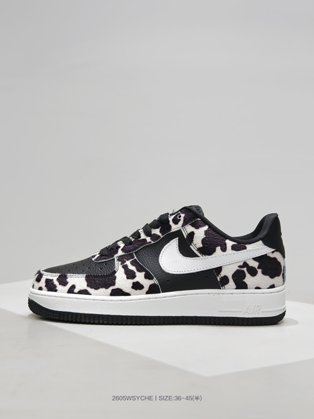 耐克Nike AIR FORCE 1’07空军一号奶牛新配色低帮百搭休闲运动板鞋. 柔软、弹性十足的缓震性能和出色的中底设计,横跨复古与现代的外型结合,造就出风靡全球三十多年的Force 货号:IO0442 001 编号:2605WSYCHE