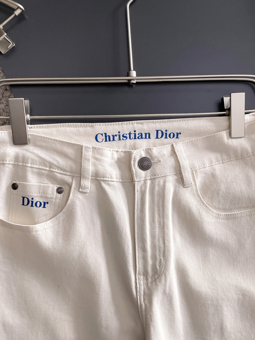 Dior 迪奥 男士丹宁牛仔裤，官宣画册海报穿搭款！ 客供高级进口的丹宁原色面料，特选日本冈山纯正13o