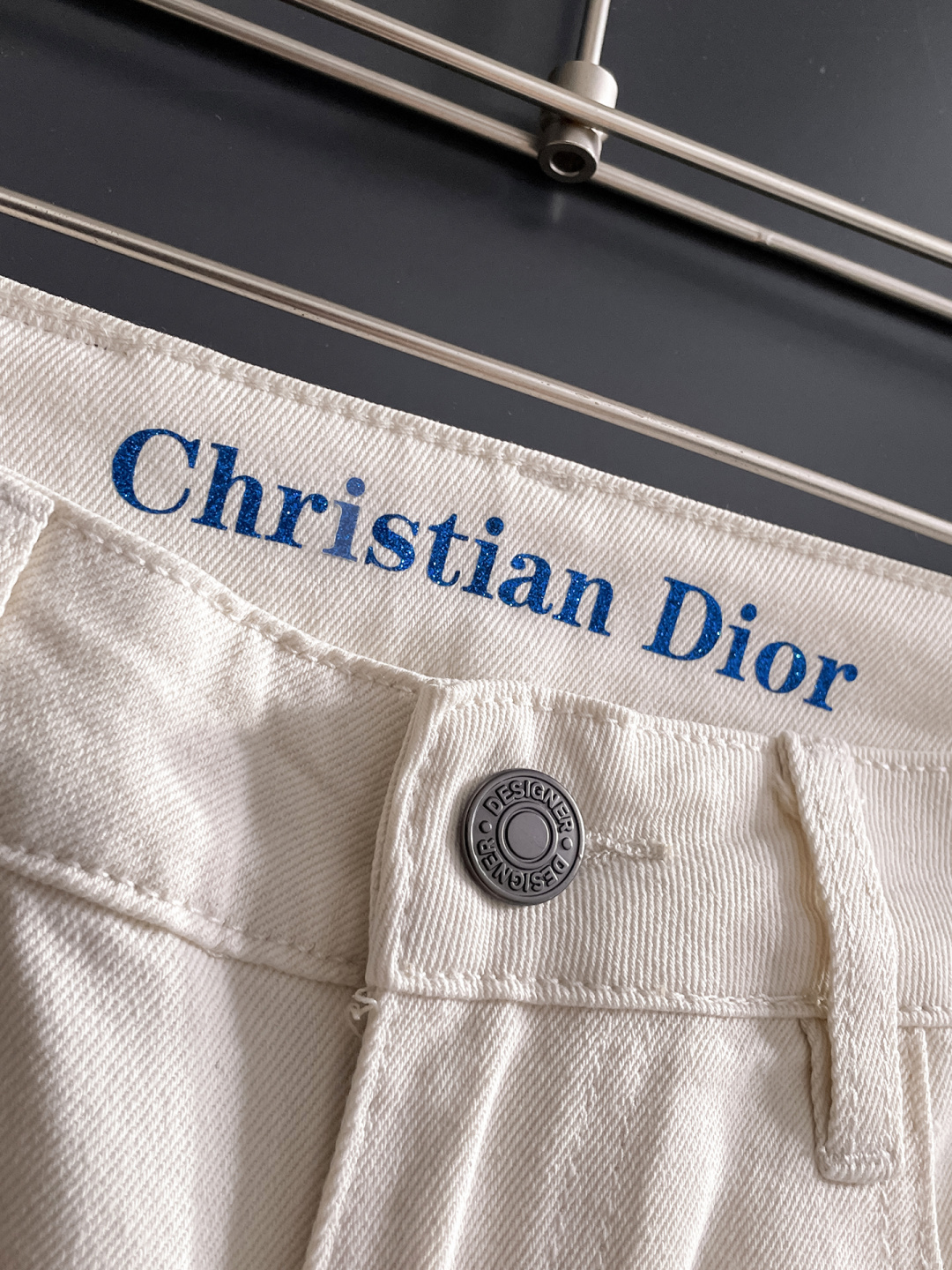 Dior 迪奥 男士丹宁牛仔裤，官宣画册海报穿搭款！ 客供高级进口的丹宁原色面料，特选日本冈山纯正13o