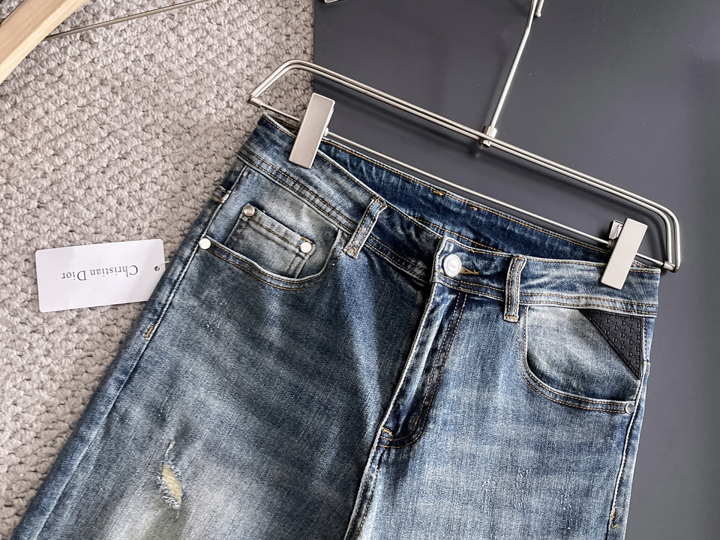 Dior 迪奥 男士丹宁牛仔裤，官宣画册海报穿搭款！ 客供高级进口的丹宁原色面料，特选日本冈山纯正13o