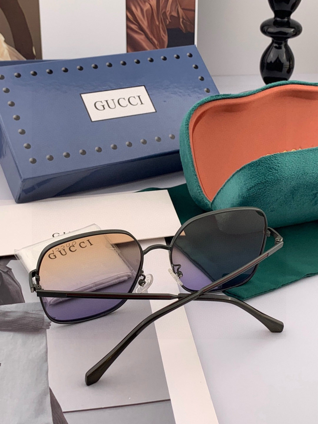 GUCCI 2025开春新款 最新款方框太阳镜 各路网红纷纷带起气场满分‼️ 俏皮甜美.上脸效果更佳.金