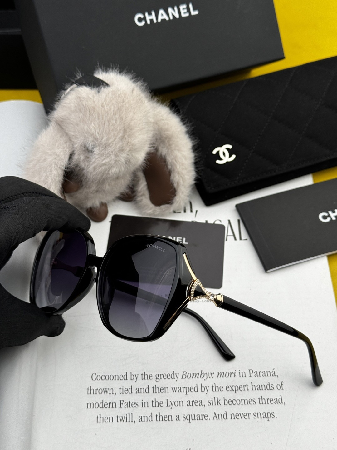 【CHANEL】香奈儿 2025新款潮流爆款 时尚方框太阳镜 佩戴舒适 网红潮款墨镜 女士高清加厚偏光太
