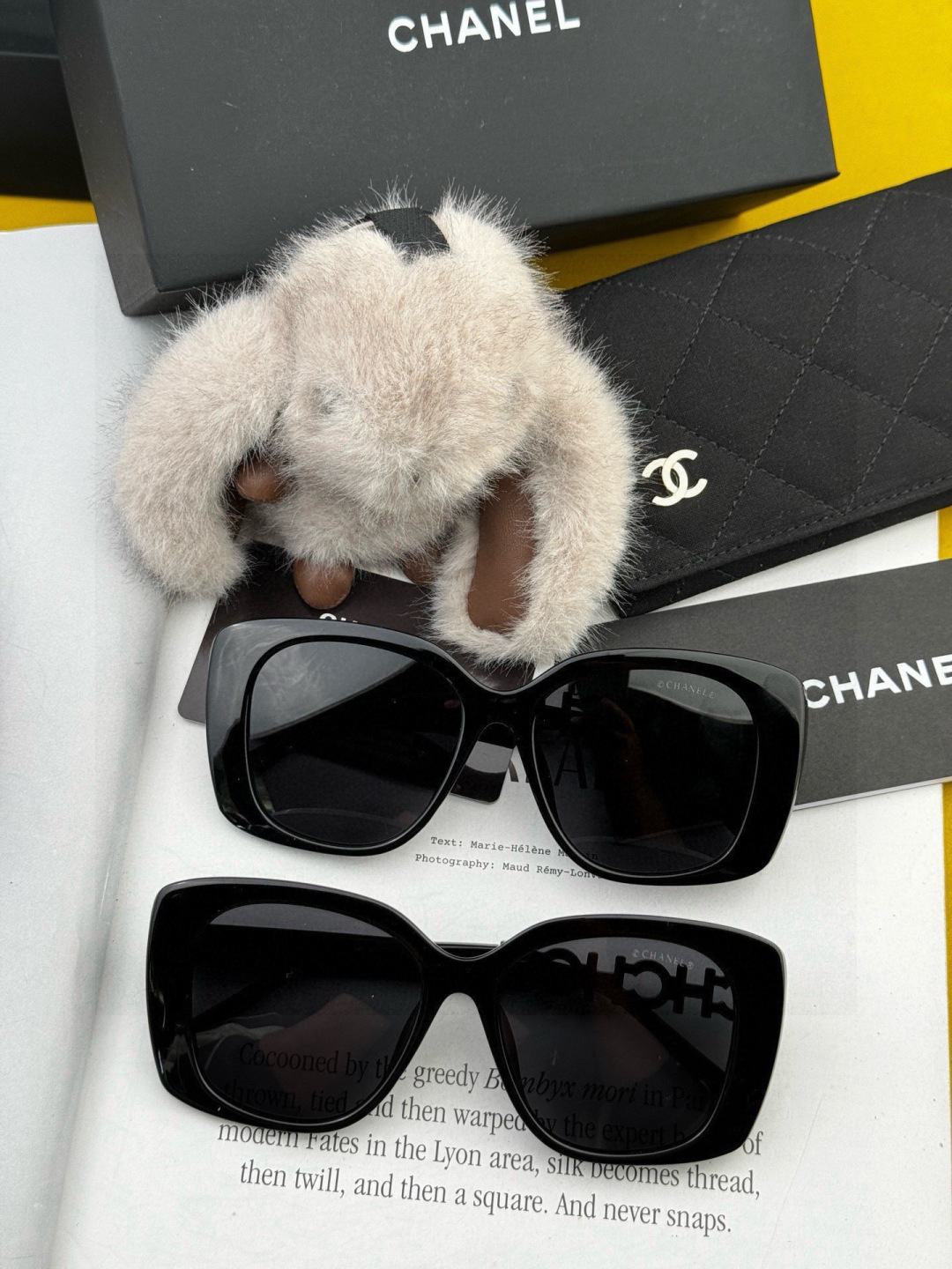 香奈儿 2025开春新款太阳镜 各路网红纷纷带起气场满分‼️ 俏皮甜美.上脸效果更佳.金属质感超好 型号