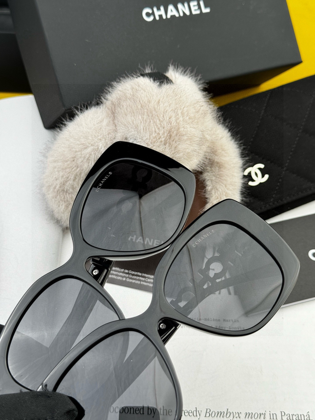 香奈儿 2025开春新款太阳镜 各路网红纷纷带起气场满分‼️ 俏皮甜美.上脸效果更佳.金属质感超好 型号