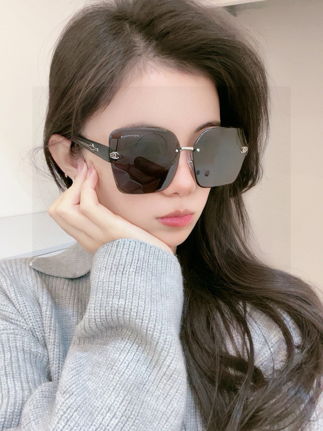 新品CHANEL 香奈儿太阳镜以独特魅力和前卫风格诠释春夏最新眼镜，质感超好佩带舒适 型号：CH4550