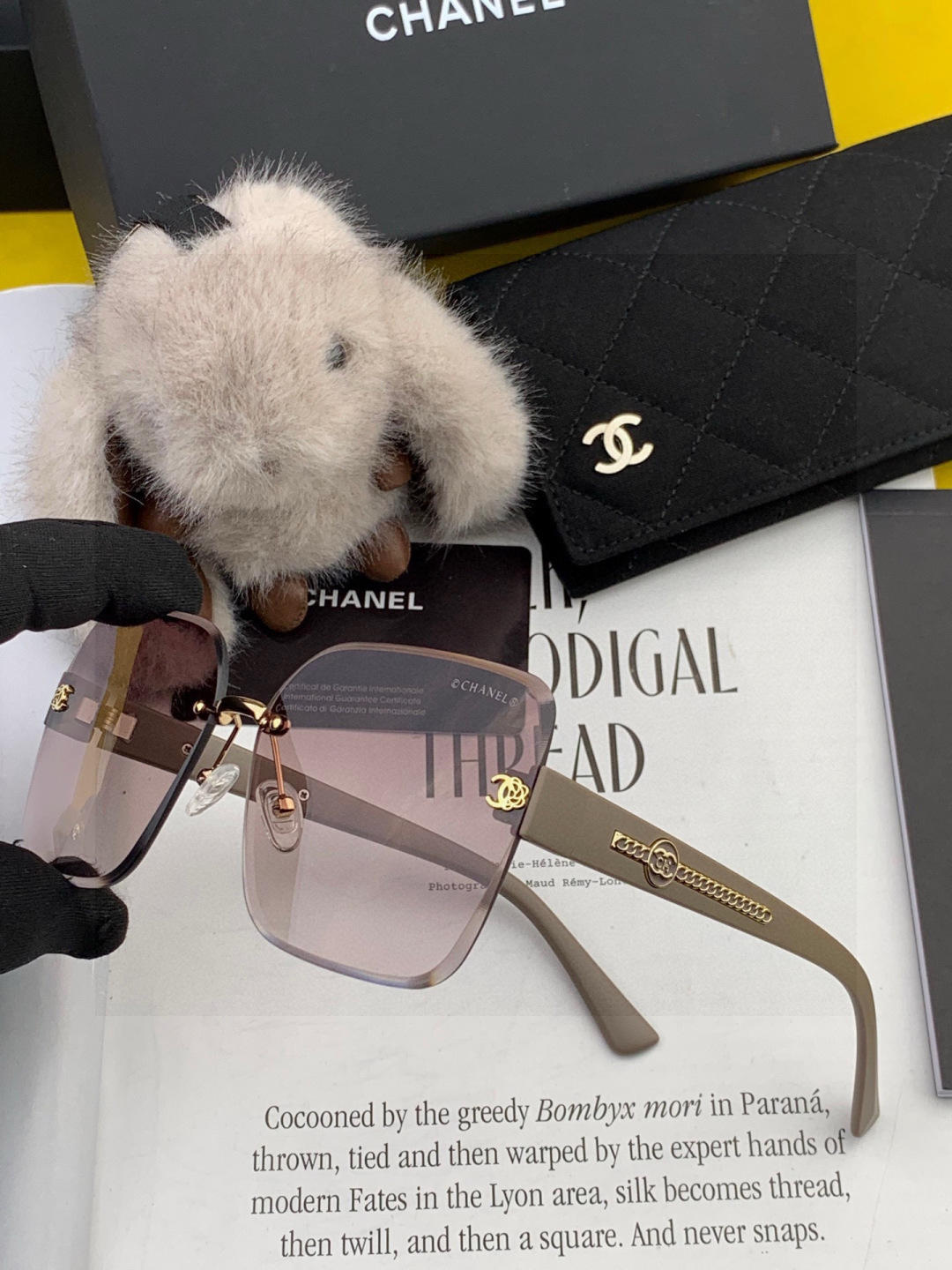 新品CHANEL 香奈儿太阳镜以独特魅力和前卫风格诠释春夏最新眼镜，质感超好佩带舒适 型号：CH4550