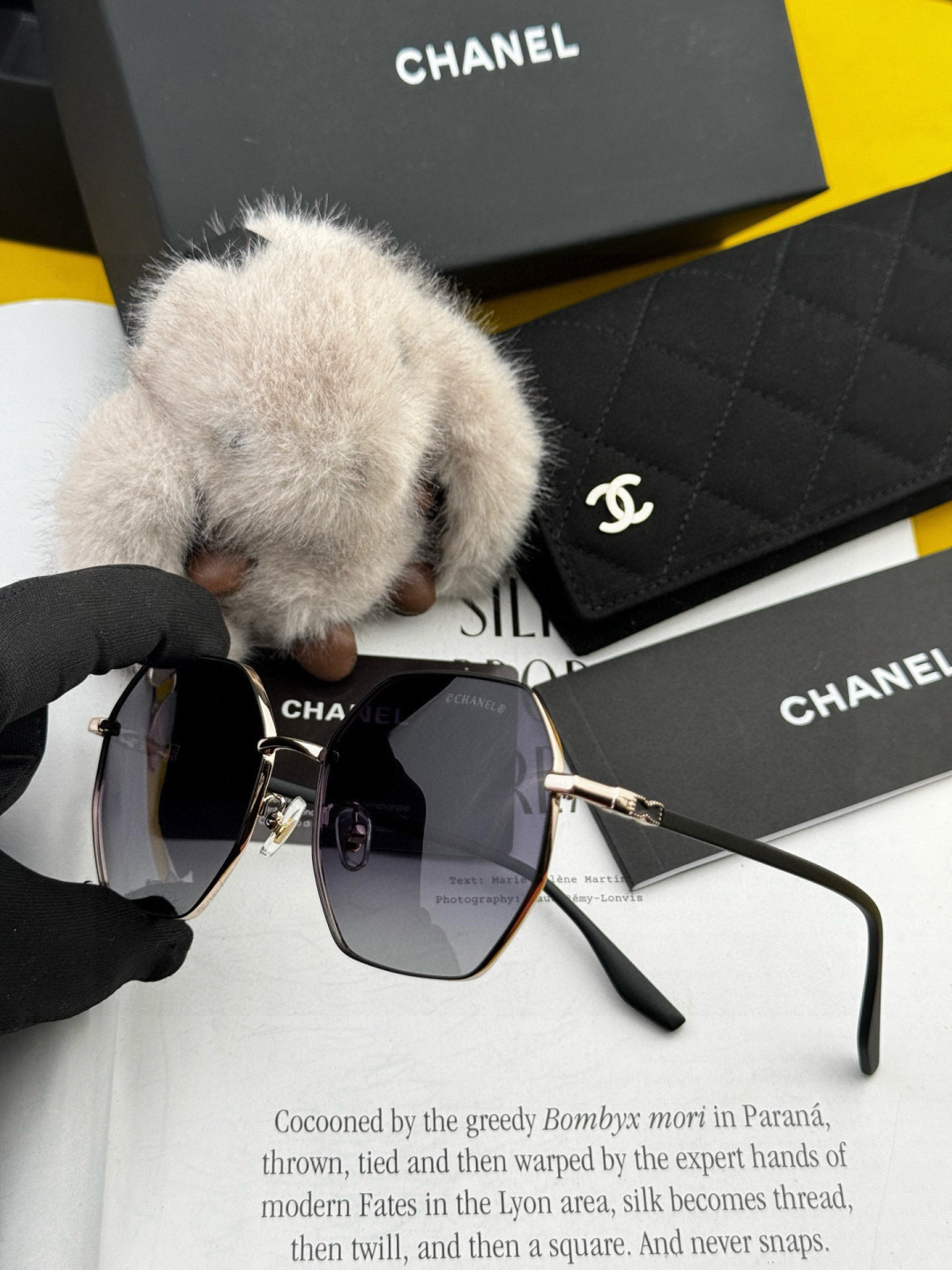 新品CHANEL 香奈儿太阳镜以独特魅力和前卫风格诠释春夏最新眼镜，质感超好佩带舒适 型号：CH3639