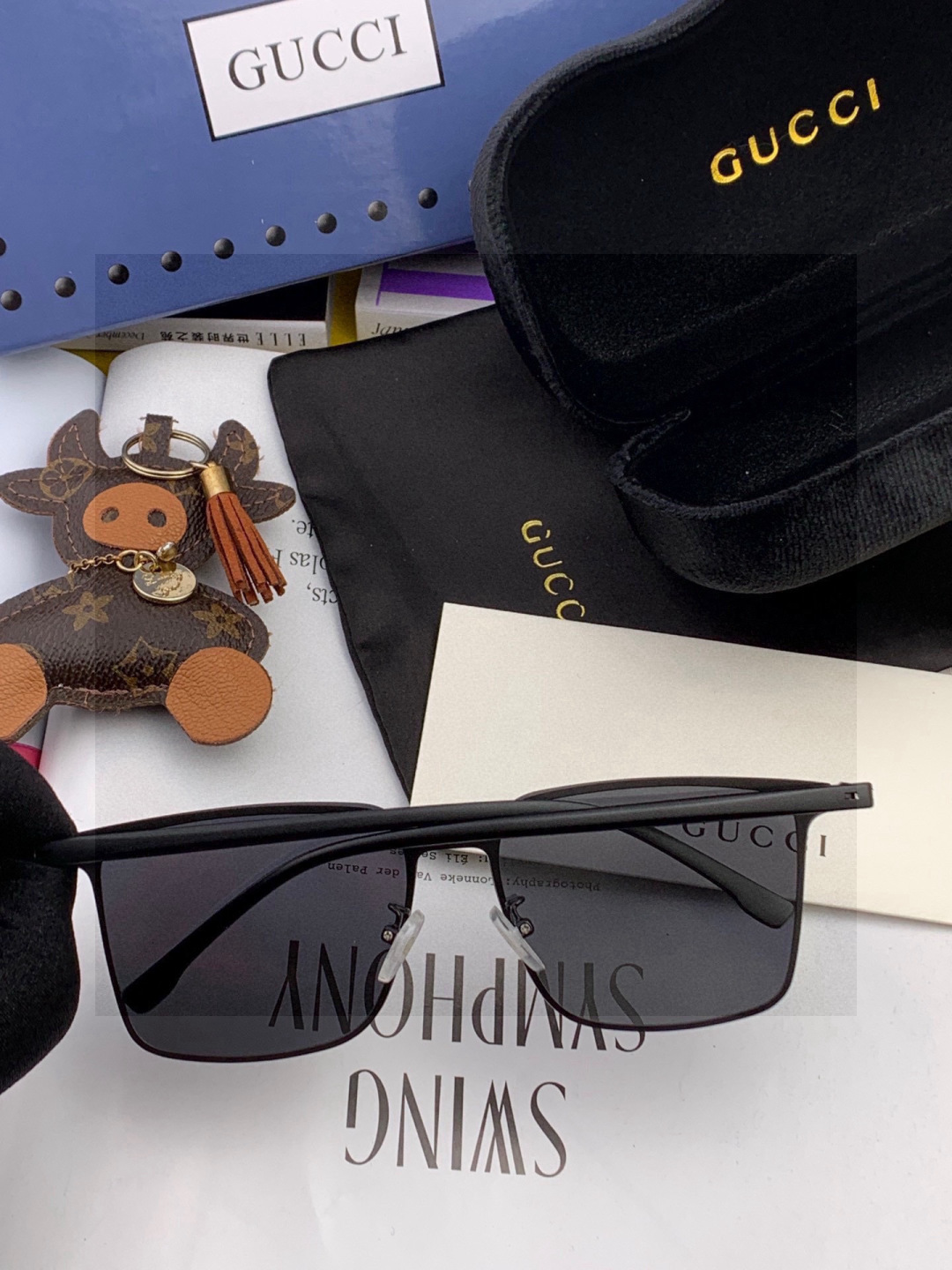 Gucci古奇 新款连体驶驾镜墨镜出行必众备多明星同款 太阳镜 男女太士阳镜飞行 型号：G11363