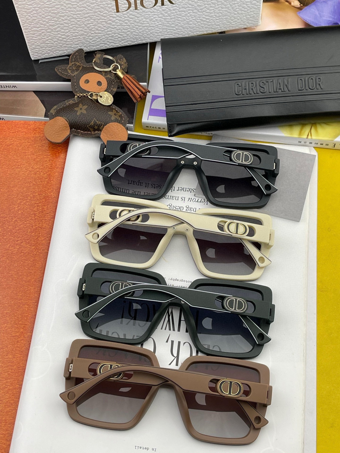 🔺 【DIOR-迪奥】2025开春新款 潮流爆款 时尚方框偏光太阳镜 高品质 佩戴舒适 网红潮款墨镜 女