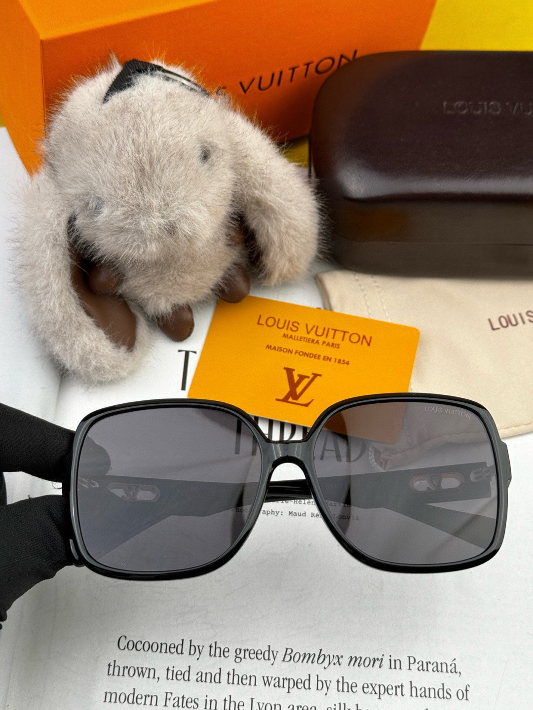 【TR偏光系列】lv大框太阳镜墨镜经典的方框设计，不挑脸型，无论搭配大衣还是连衣裙都非常显气质偏光镜片预