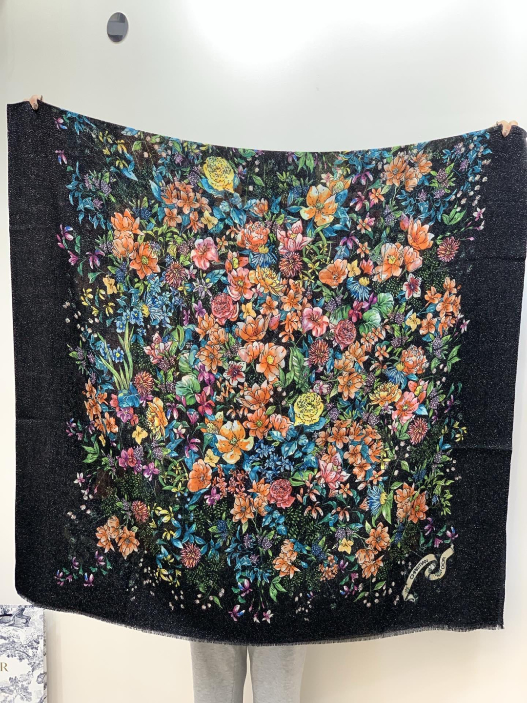 💟CHANEL香奈儿经典元素设计优雅大方，绕在颈间超级完美💋💋简直人间的尤物😍 专柜品质[玫瑰]长巾10