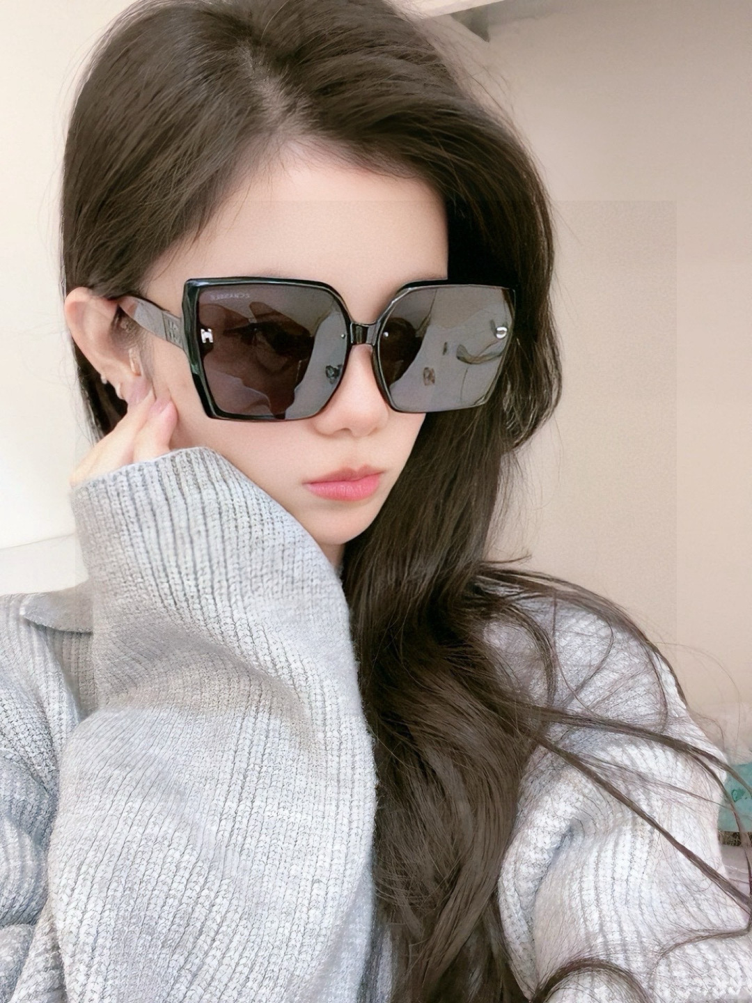 香奈儿 2025开春新款太阳镜 各路网红纷纷带起气场满分‼️ 俏皮甜美.上脸效果更佳.金属质感超好 型号