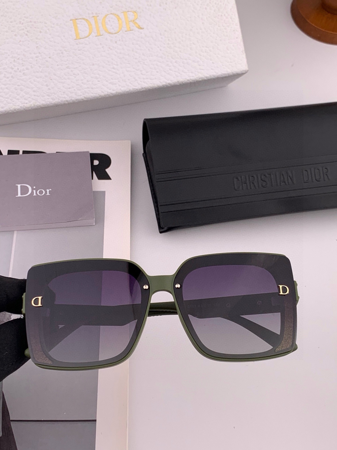 🔺 【DIOR-迪奥】2025开春新款 潮流爆款 时尚方框偏光太阳镜 高品质 佩戴舒适 网红潮款墨镜 女