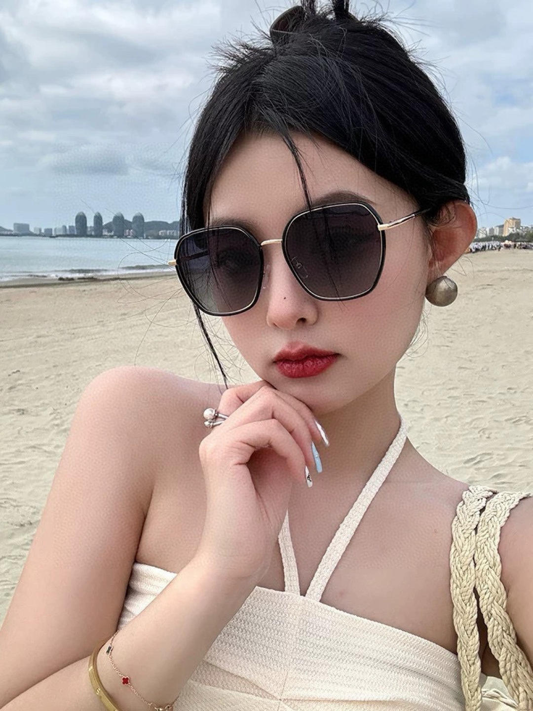 GUCCI 2025开春新款太阳镜 各路网红纷纷带起气场满分‼️ 俏皮甜美.上脸效果更佳.金属质感超好 