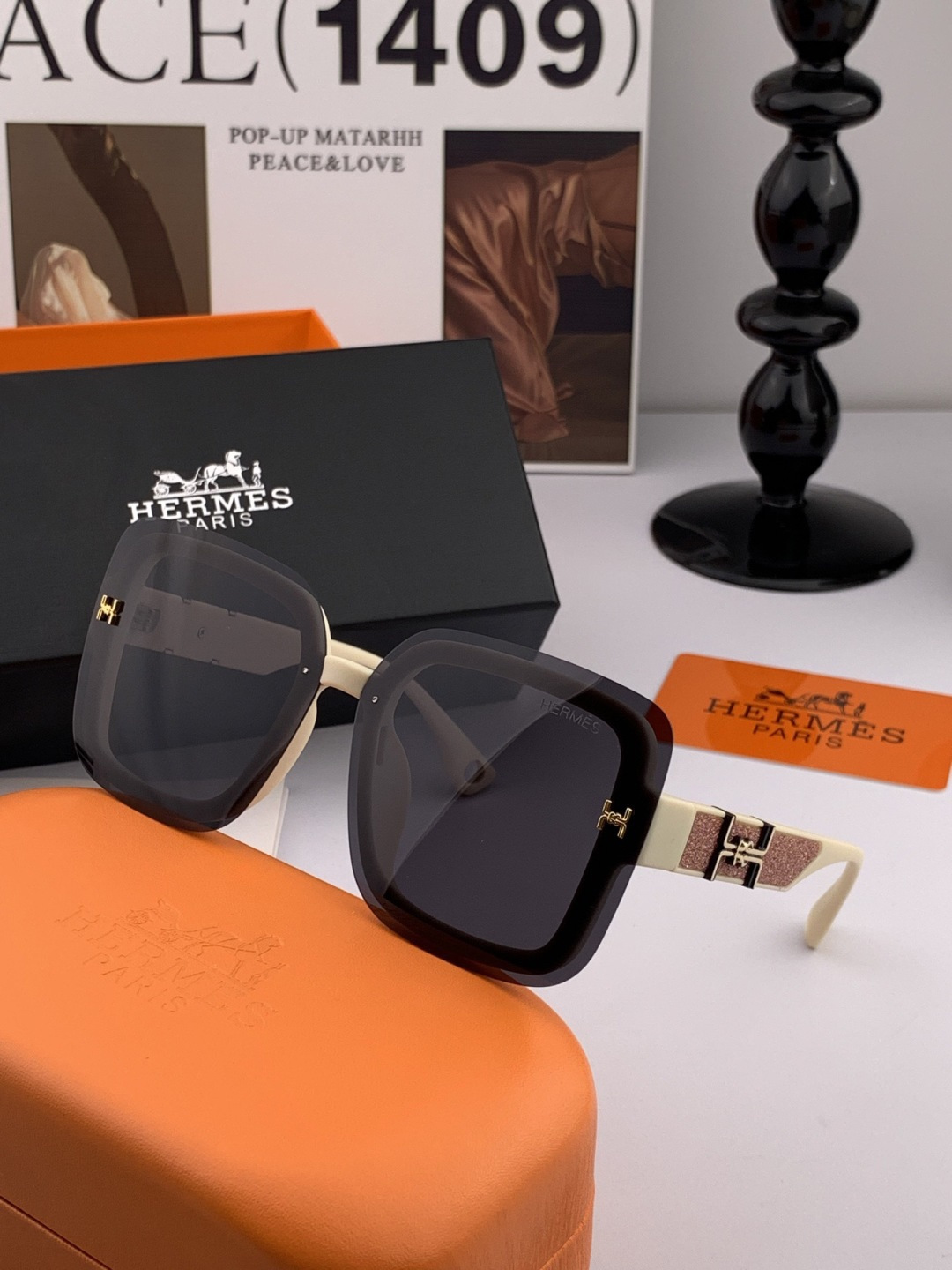 【TR偏光系列】爱马仕 经典的方框设计，不挑脸型，无论搭配大衣还是连衣裙都非常显气质尼龙偏光镜片预防紫外