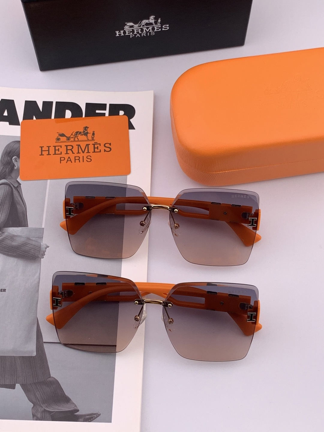 【TR偏光系列】爱马仕 经典的方框设计，不挑脸型，无论搭配大衣还是连衣裙都非常显气质尼龙偏光镜片预防紫外