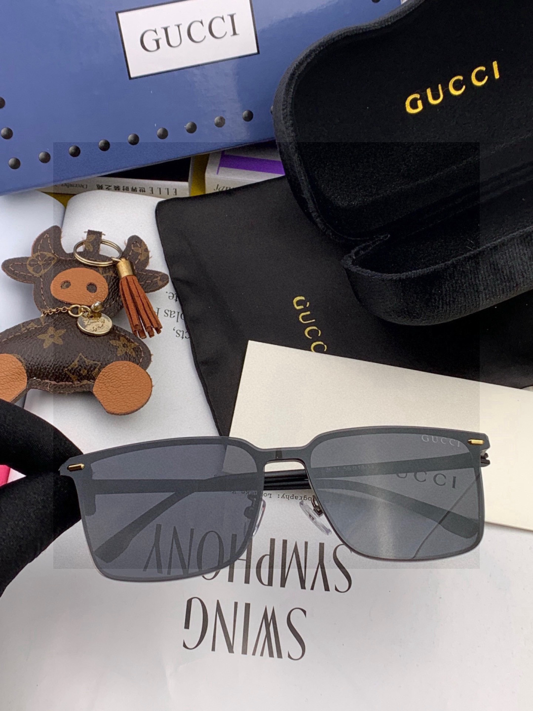 Gucci古奇 新款连体驶驾镜墨镜出行必众备多明星同款 太阳镜 男女太士阳镜飞行 型号：G11363