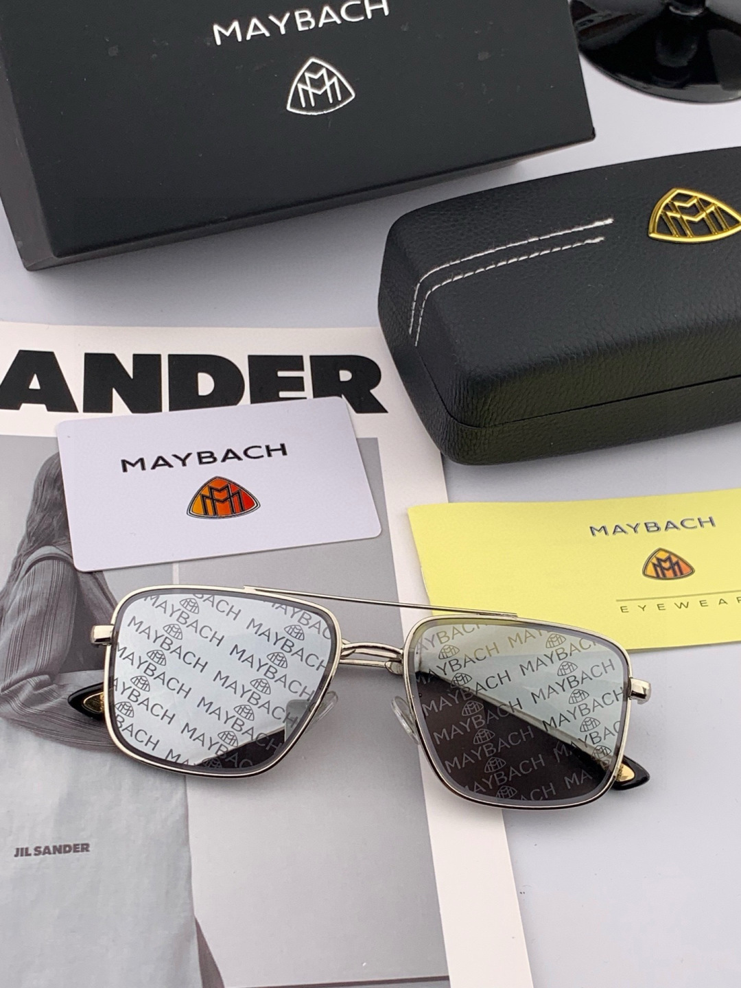 MAYBACH迈巴赫年度最牛硬货👍🏻 官网经典蛤蟆款 ❗️极力推荐款‼️选用定制进口板料双色拼腿 采用K