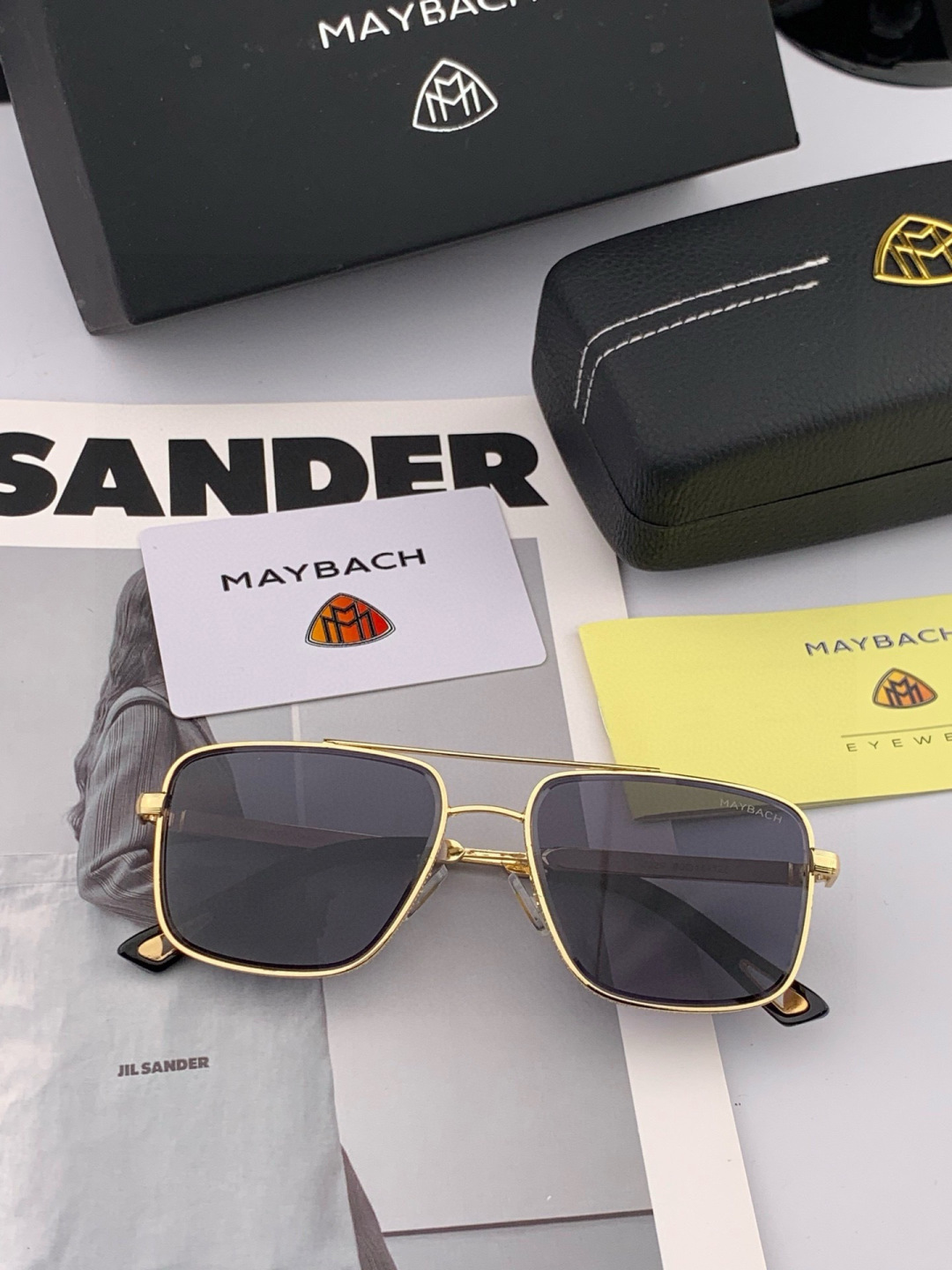 MAYBACH迈巴赫年度最牛硬货👍🏻 官网经典蛤蟆款 ❗️极力推荐款‼️选用定制进口板料双色拼腿 采用K