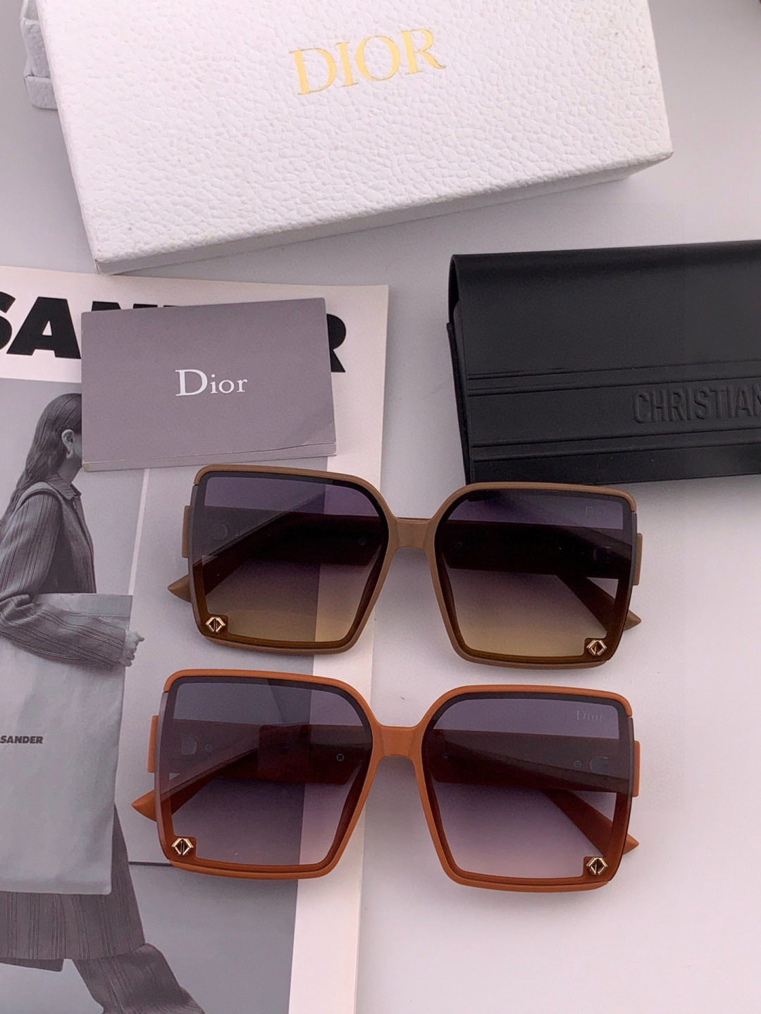 🔺 【DIOR-迪奥】2025开春新款 潮流爆款 时尚方框偏光太阳镜 高品质 佩戴舒适 网红潮款墨镜 女