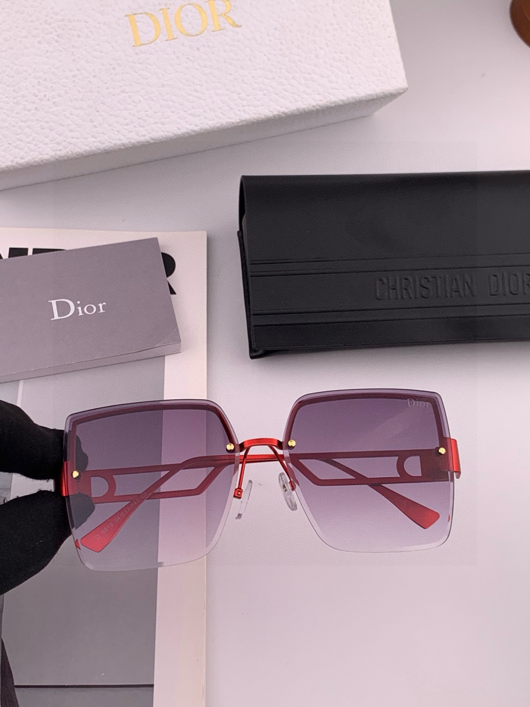 🔺 【DIOR-迪奥】2025开春新款 潮流爆款 时尚方框太阳镜 高品质 佩戴舒适 网红潮款墨镜 型号：