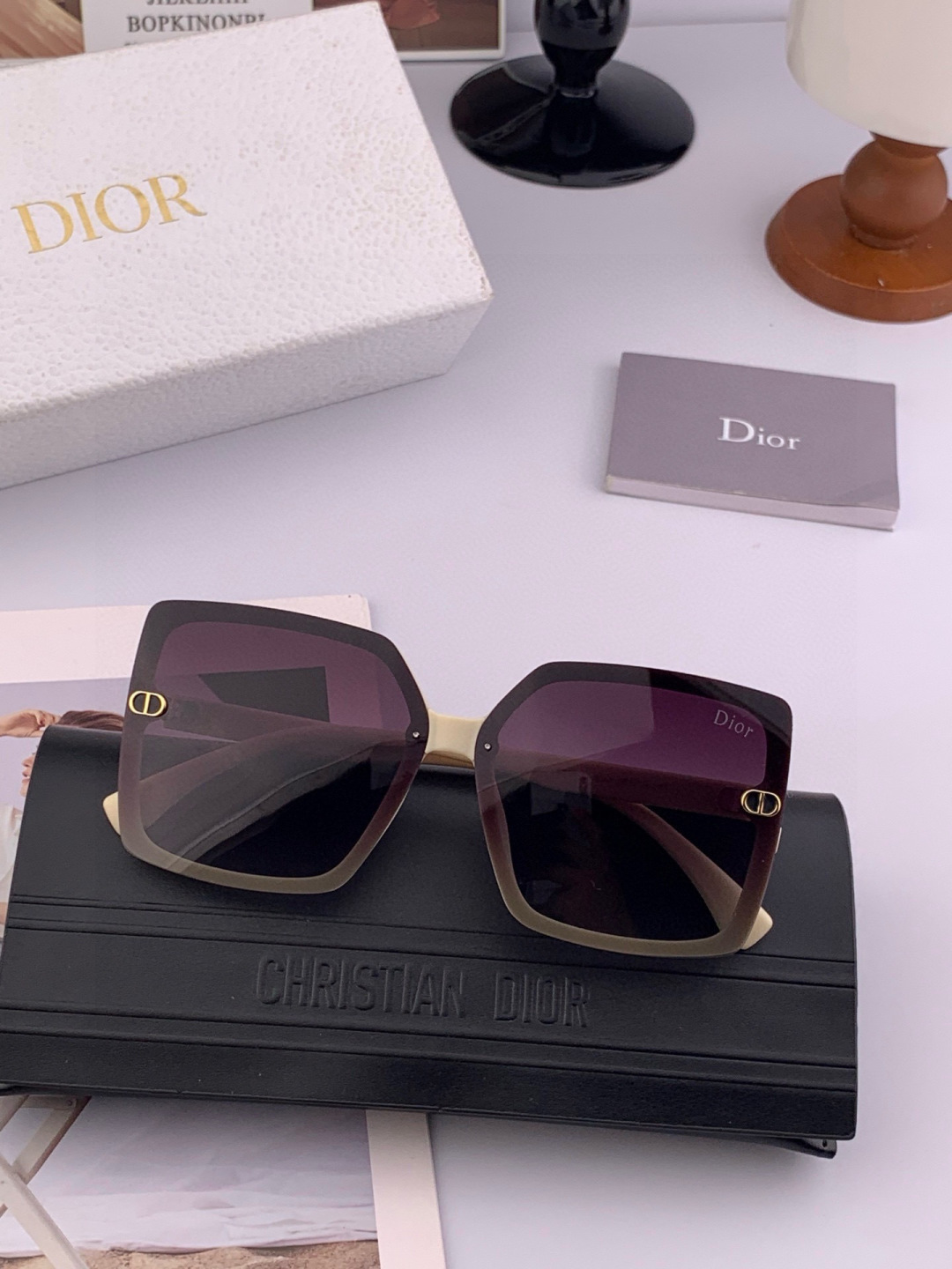 🔺 【DIOR-迪奥】2025开春新款 潮流爆款 时尚方框偏光太阳镜 高品质 佩戴舒适 网红潮款墨镜 女