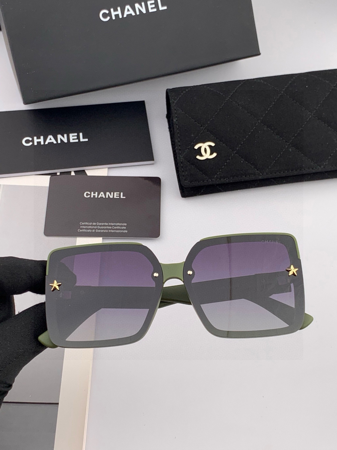 【CHANEL】香奈儿 2025新款潮流爆款 时尚方框太阳镜 佩戴舒适 网红潮款墨镜 女士高清加厚偏光太