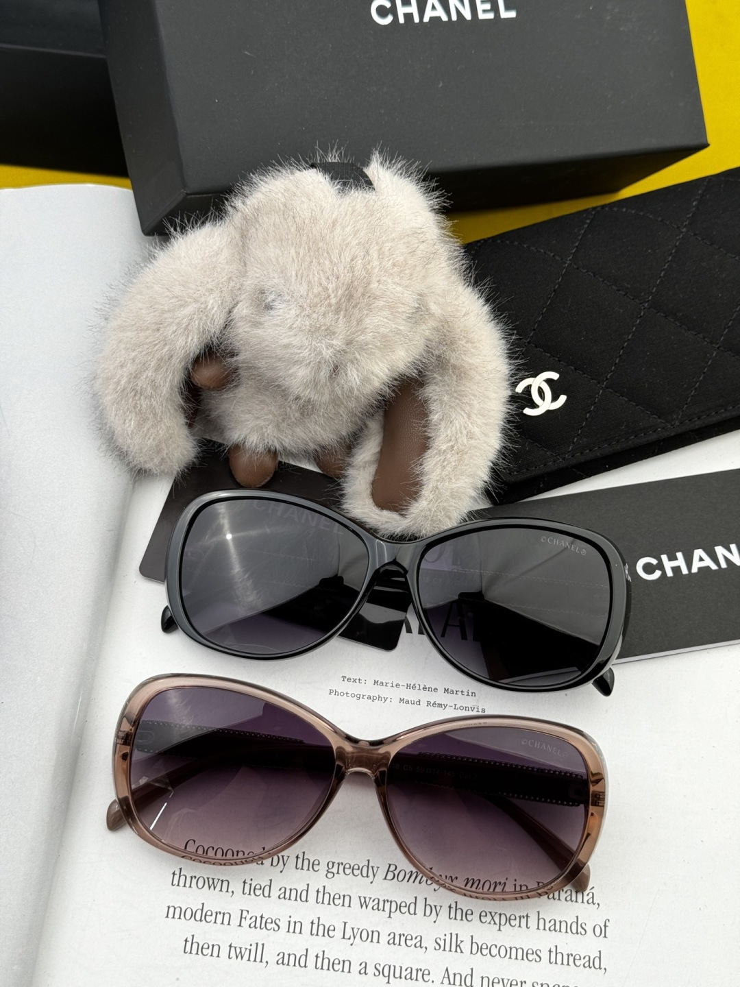 【CHANEL】香奈儿 2025新款潮流爆款 时尚方框太阳镜 佩戴舒适 网红潮款墨镜 女士高清加厚偏光太