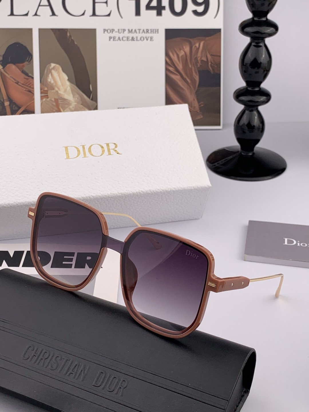 🔺 【DIOR-迪奥】2025开春新款 潮流爆款 时尚方框太阳镜 高品质 佩戴舒适 网红潮款墨镜 型号：