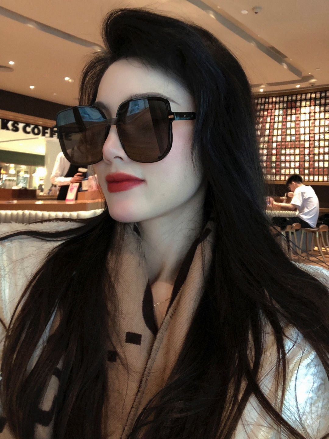 🔺 【DIOR-迪奥】2025开春新款 潮流爆款 时尚方框太阳镜 高品质 佩戴舒适 网红潮款墨镜 型号：