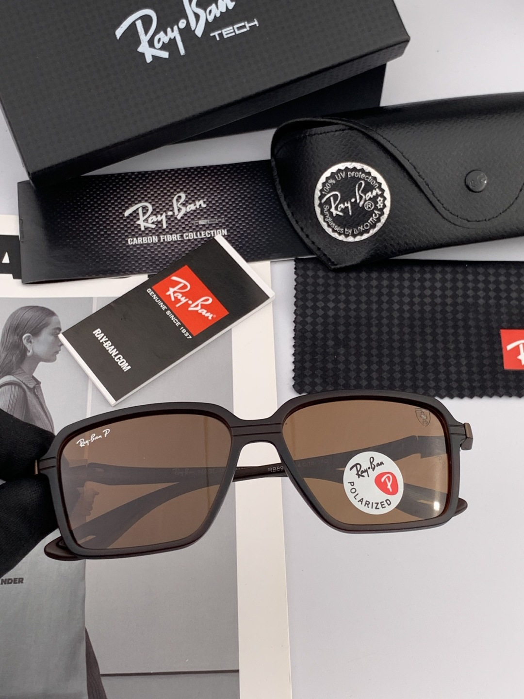 官方同步 品牌:雷朋经典男女士玻璃太阳镜 材质：美国宝丽来高清防爆钢化玻璃镜片 型号：RB3894