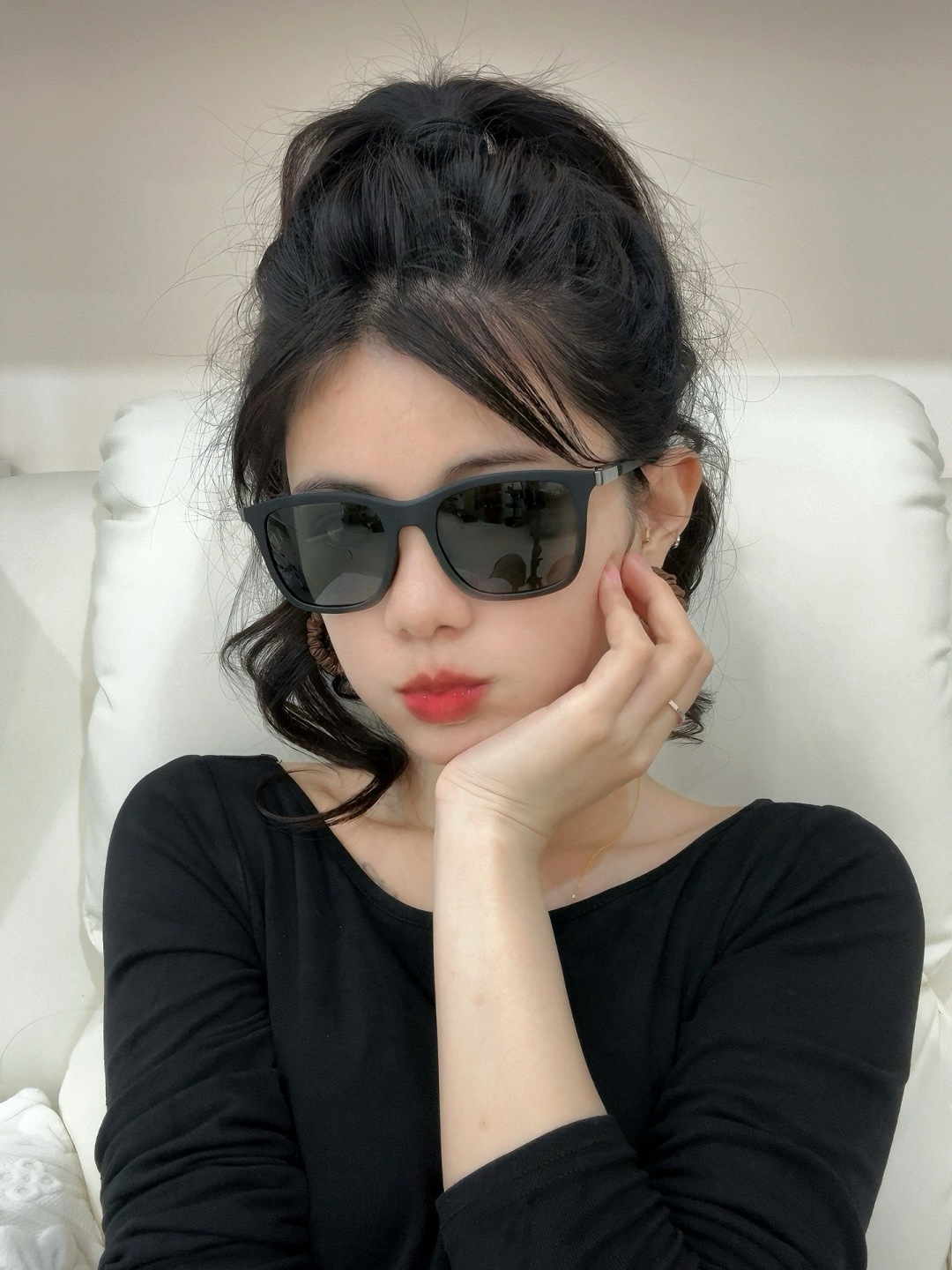 官方同步 品牌:雷朋经典男女士玻璃太阳镜 材质：美国宝丽来高清防爆钢化玻璃镜片 型号：RB3443