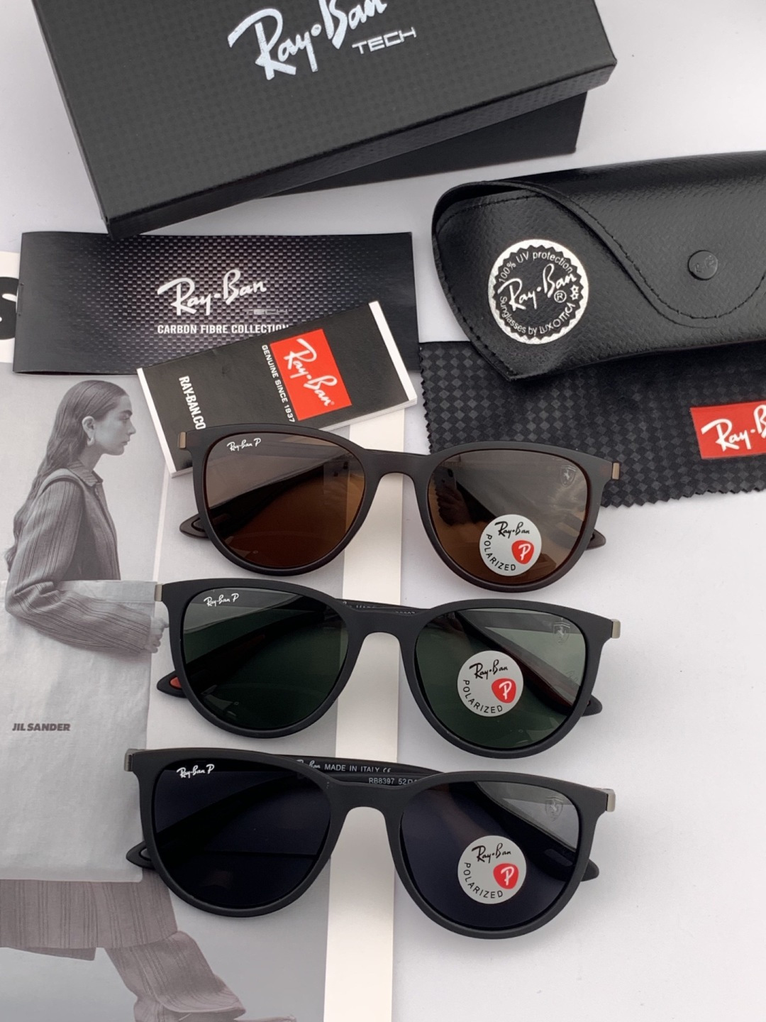 官方同步 品牌:雷朋经典男女士玻璃太阳镜 材质：美国宝丽来高清防爆钢化玻璃镜片 型号：RB7839