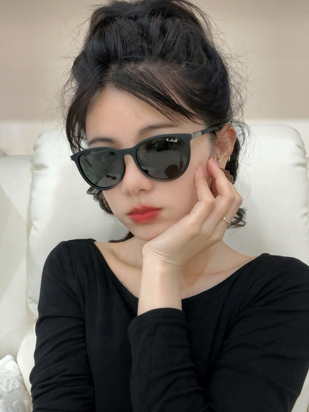 官方同步 品牌:雷朋经典男女士玻璃太阳镜 材质：美国宝丽来高清防爆钢化玻璃镜片 型号：RB7839