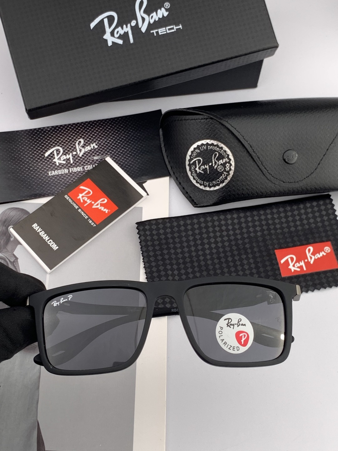 官方同步 品牌:雷朋经典男女士玻璃太阳镜 材质：美国宝丽来高清防爆钢化玻璃镜片 型号：RB7839