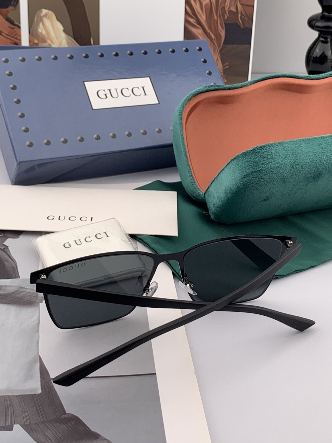 GUCCI 男款炫彩飞行员偏光太阳镜 ❤️材质：高清尼龙加厚卡槽高清偏光镜片 🌹无边框镜架💕颜👍型号：G