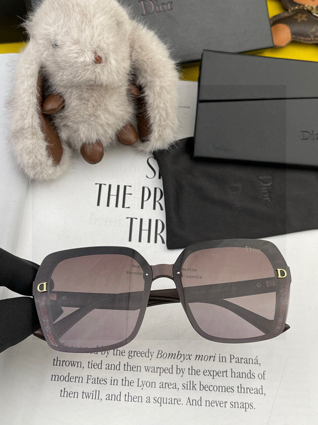 【DIOR】迪奥偏光太阳镜 时尚造型 开车驾驶镜时尚墨镜🌸世界顶级奢华品牌，品质保证！😍😍经典款, 明星