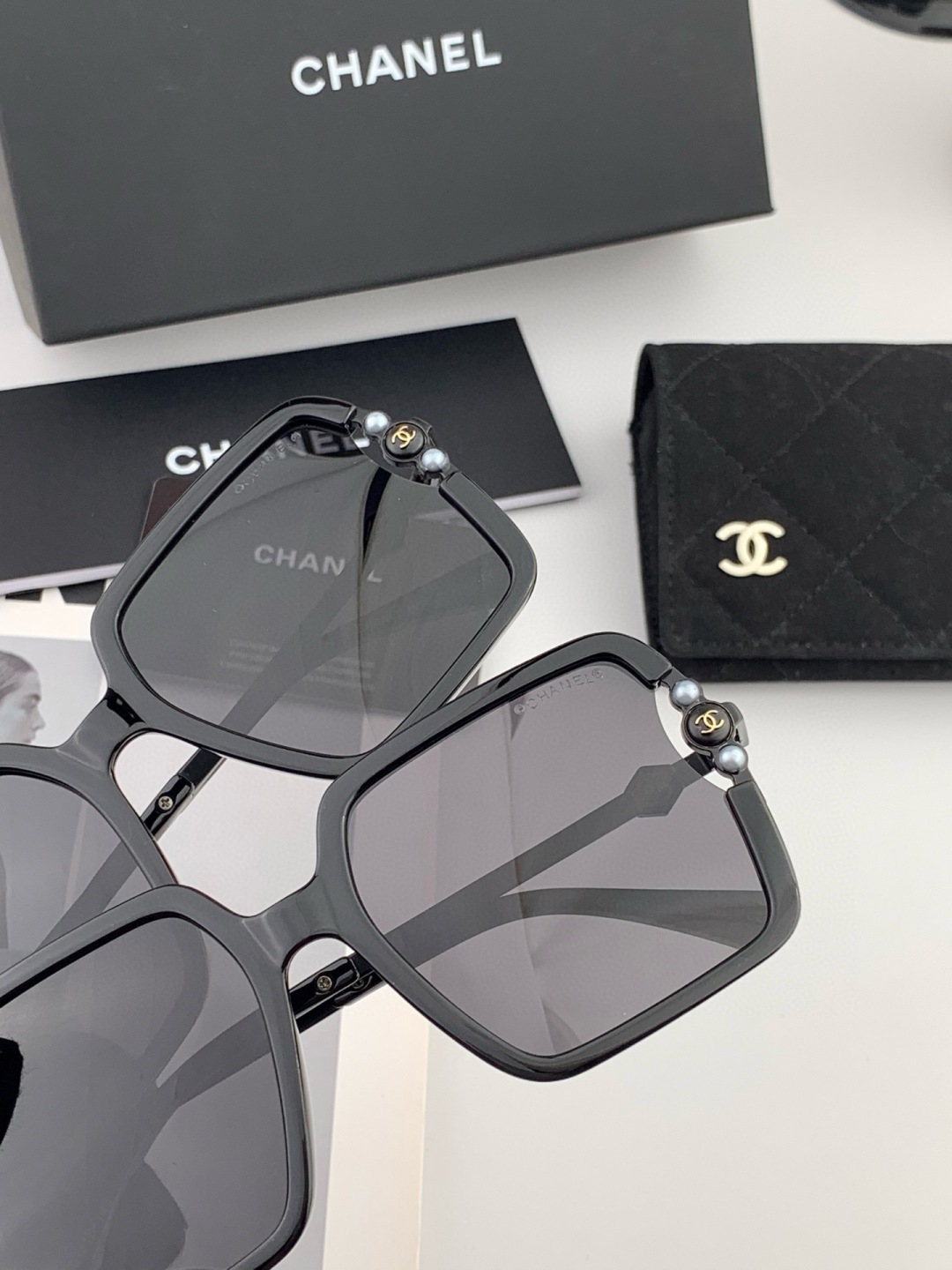 新品CHANEL 香奈儿太阳镜以独特魅力和前卫风格诠释春夏最新眼镜，质感超好佩带舒适 型号：CH5236