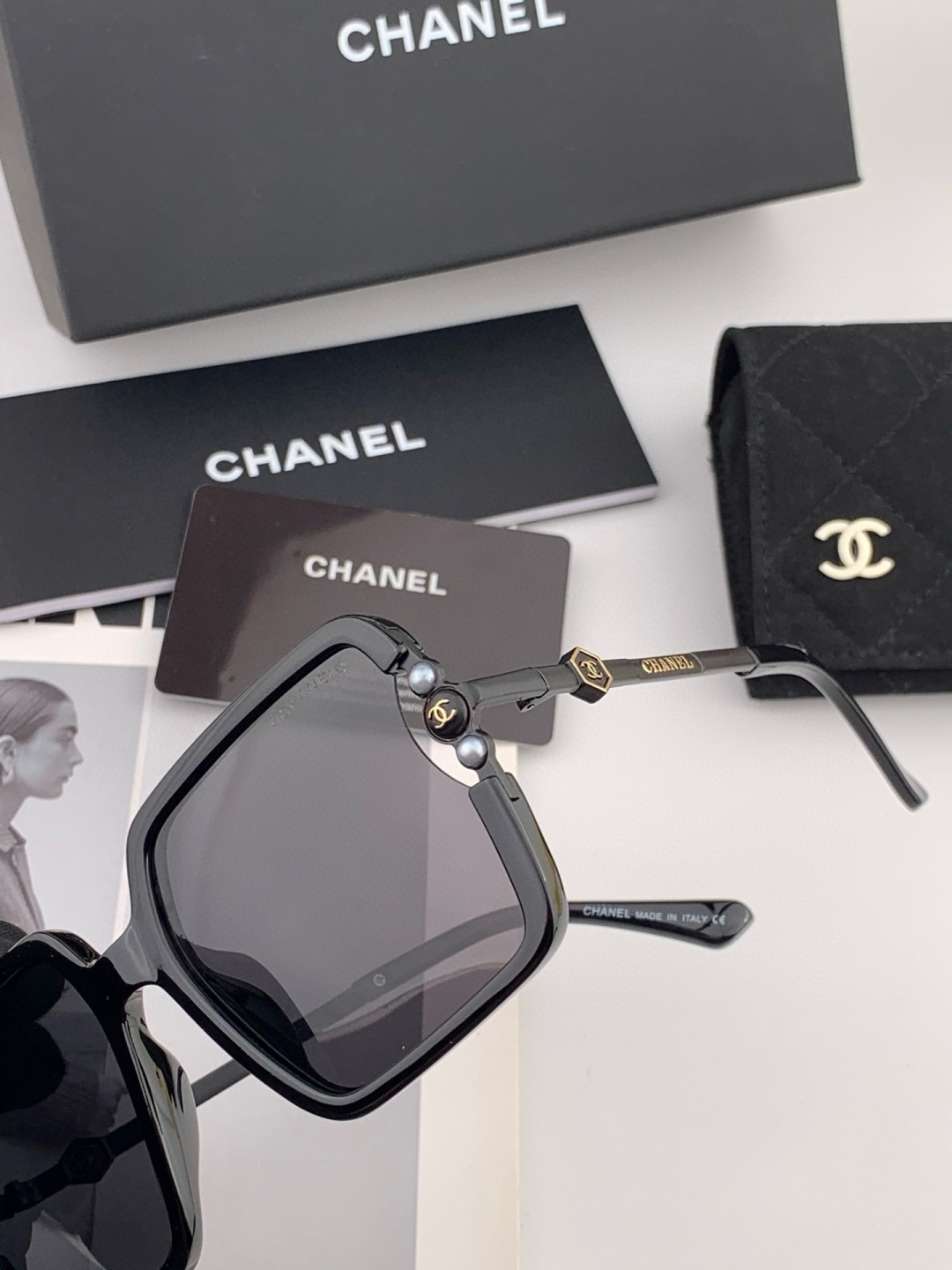 新品CHANEL 香奈儿太阳镜以独特魅力和前卫风格诠释春夏最新眼镜，质感超好佩带舒适 型号：CH5236