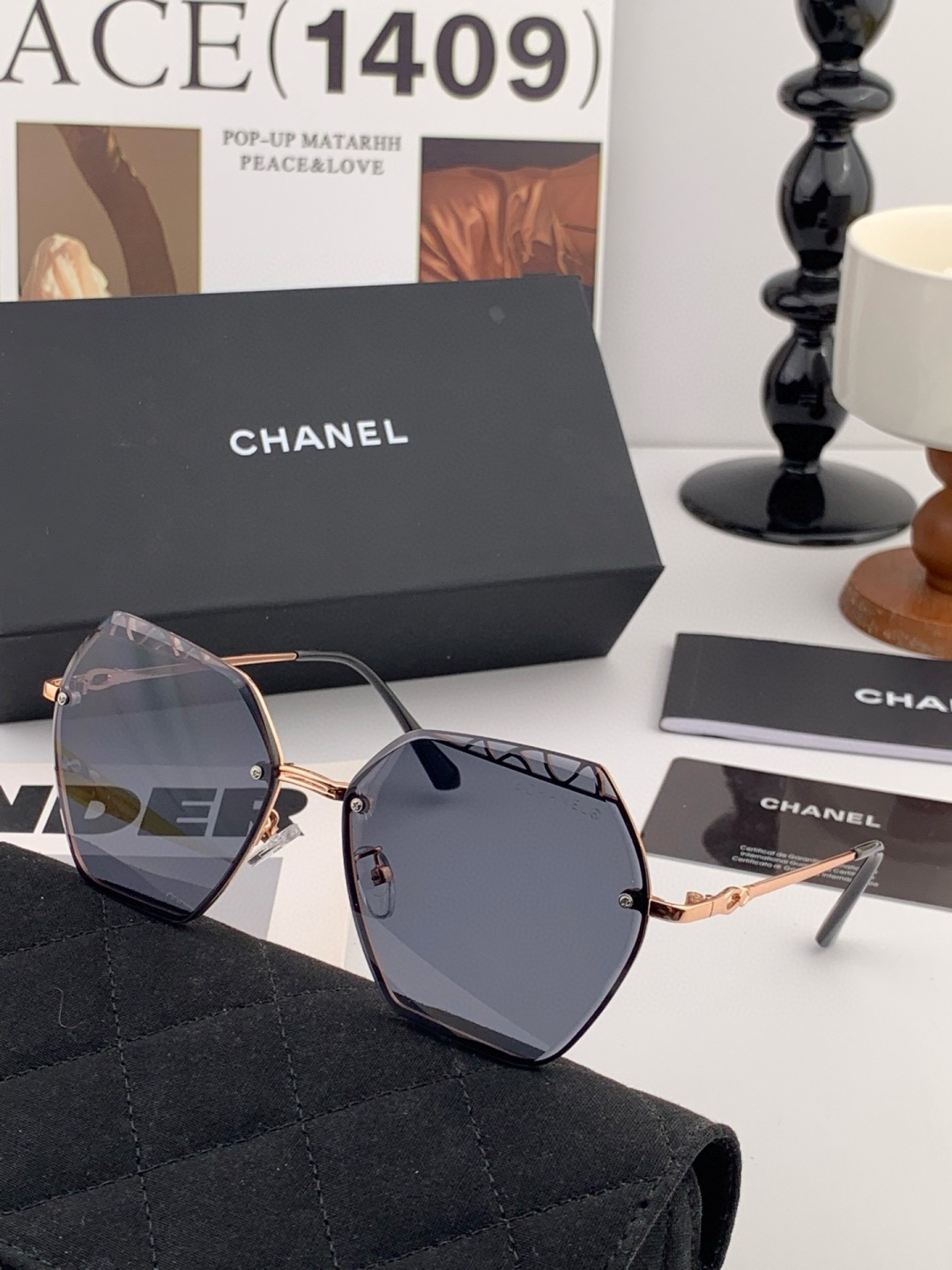 新品CHANEL 香奈儿太阳镜以独特魅力和前卫风格诠释春夏最新眼镜，质感超好佩带舒适 型号：CH7067