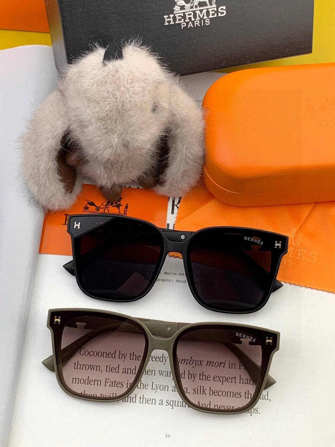 爱马仕 经典的方框设计，不挑脸型，无论搭配大衣还是连衣裙都非常显气质镜片预防紫外线 型号：H0503