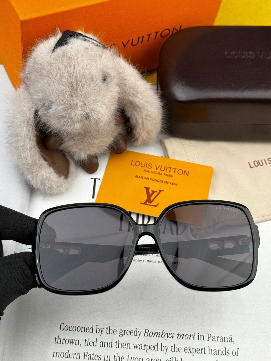 【TR偏光系列】lv大框太阳镜墨镜经典的方框设计，不挑脸型，无论搭配大衣还是连衣裙都非常显气质偏光镜片预