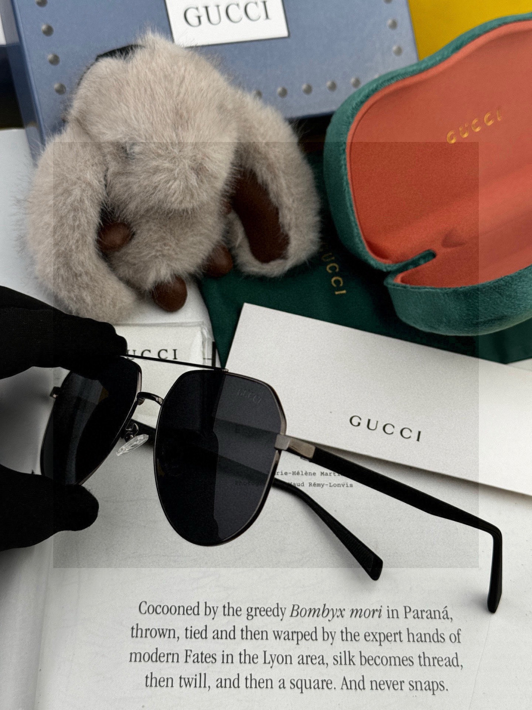 Gucci 。 高品质男女款墨镜 👍 进口宝丽来偏光镜片 。蛤蟆镜 开车钓鱼都可 。百搭显瘦墨镜韩版男士