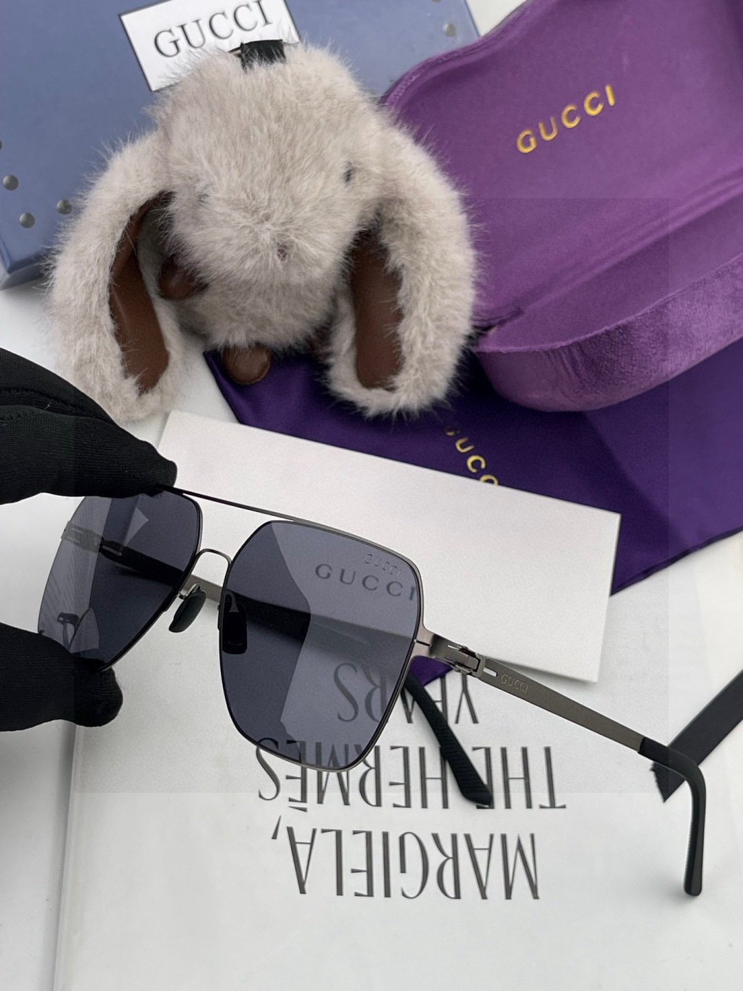GUCC* 2025 新款男女情侣款太阳iP电镀永不褪色 卖点：超轻超有弹性整幅眼镜无螺丝重要的是压不坏
