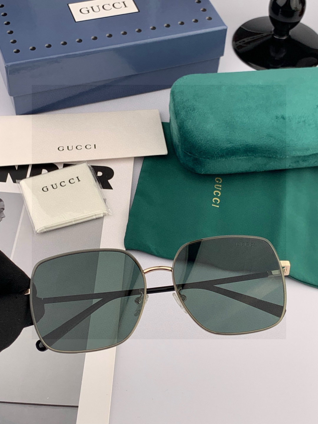 GUCCI 男款炫彩飞行员偏光太阳镜 ❤️材质：高清尼龙加厚卡槽高清偏光镜片 🌹无边框镜架💕颜👍型号：G