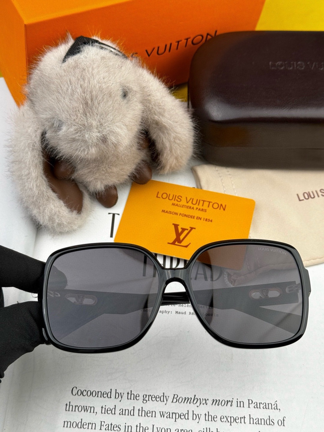 【TR偏光系列】lv大框太阳镜墨镜经典的方框设计，不挑脸型，无论搭配大衣还是连衣裙都非常显气质偏光镜片预