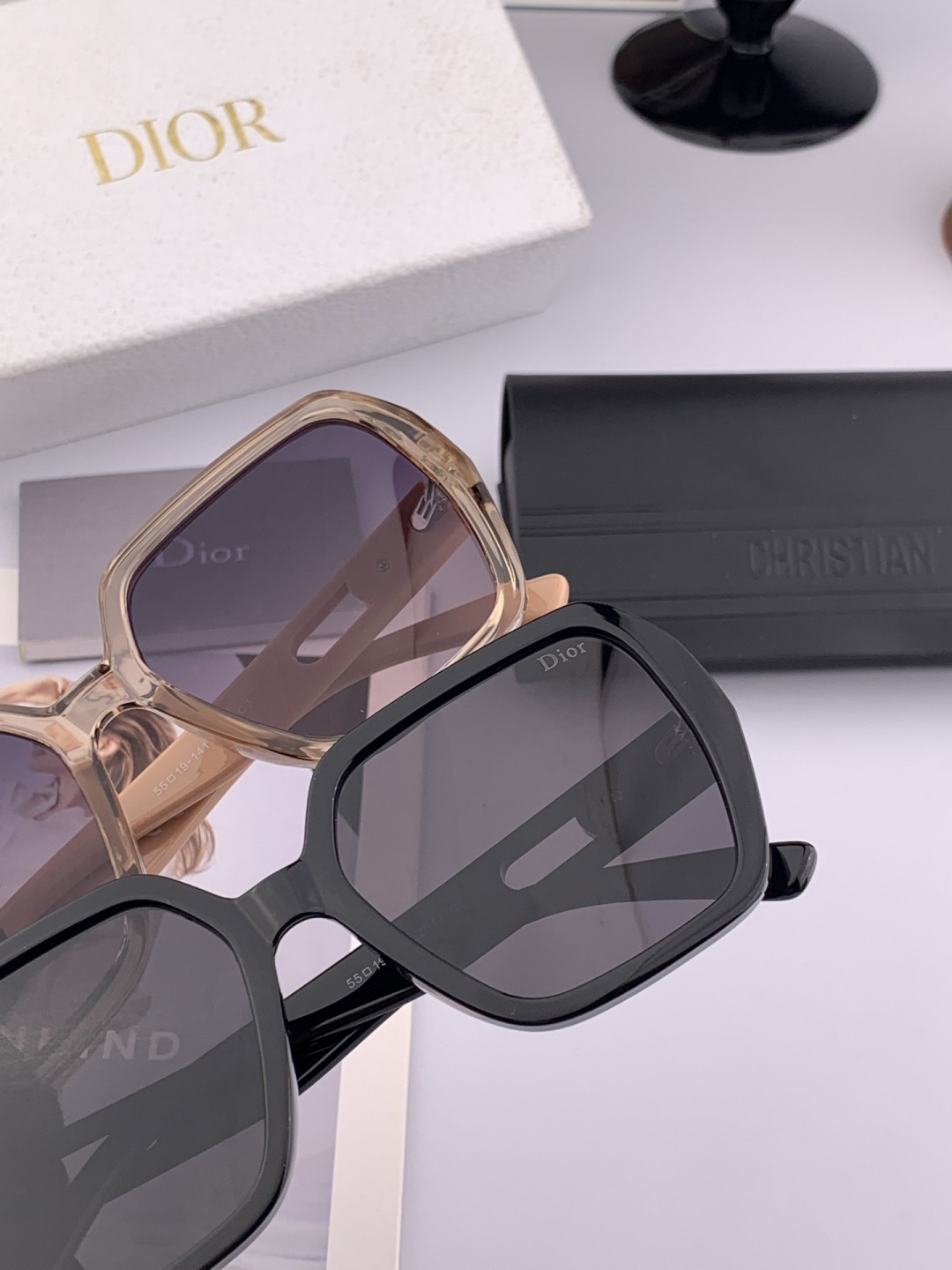 🔺 【DIOR-迪奥】2025开春新款 潮流爆款 时尚方框偏光太阳镜 高品质 佩戴舒适 网红潮款墨镜 女