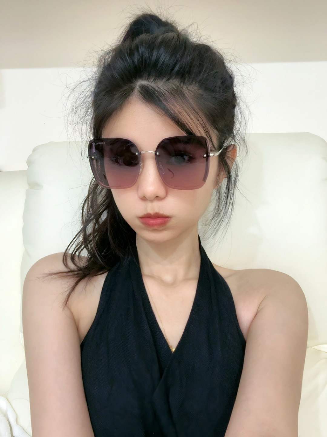 【偏光系列】香奈儿 经典的无框设计，不挑脸型，无论搭配大衣还是连衣裙都非常显气质偏光镜片预防紫外线 型号