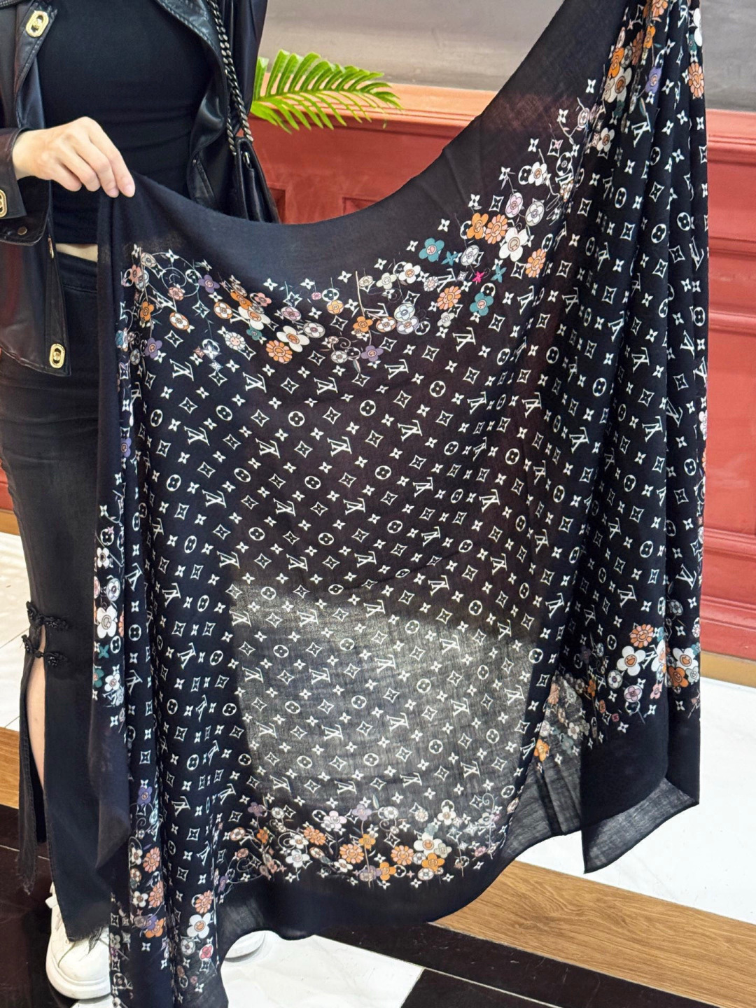 25年新品🌈上新 专柜同步材质 LV x TM Monogram SuPerflat Flowers 方